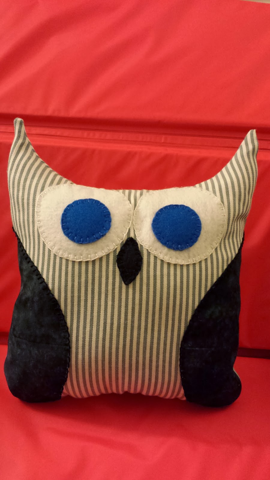 Cachey Mama's World of Learning Making Owl Pillows