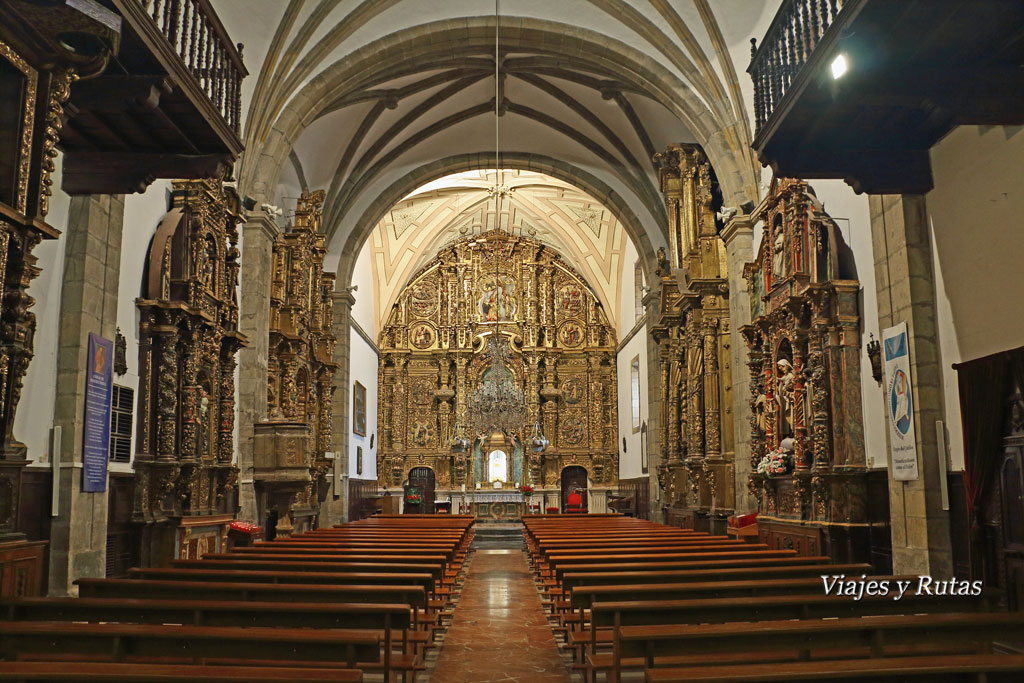 Iglesia de Santa María de Luanco, Asturias