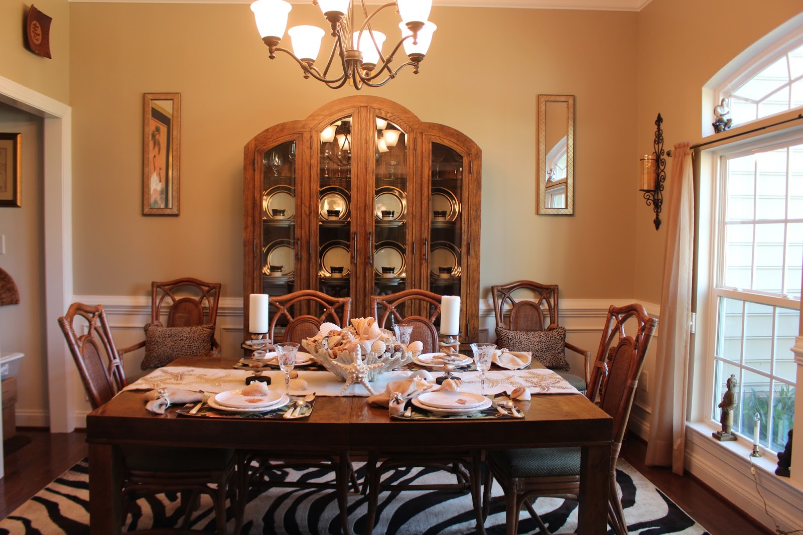 Designs by Pinky: A Summer Table with Shells
