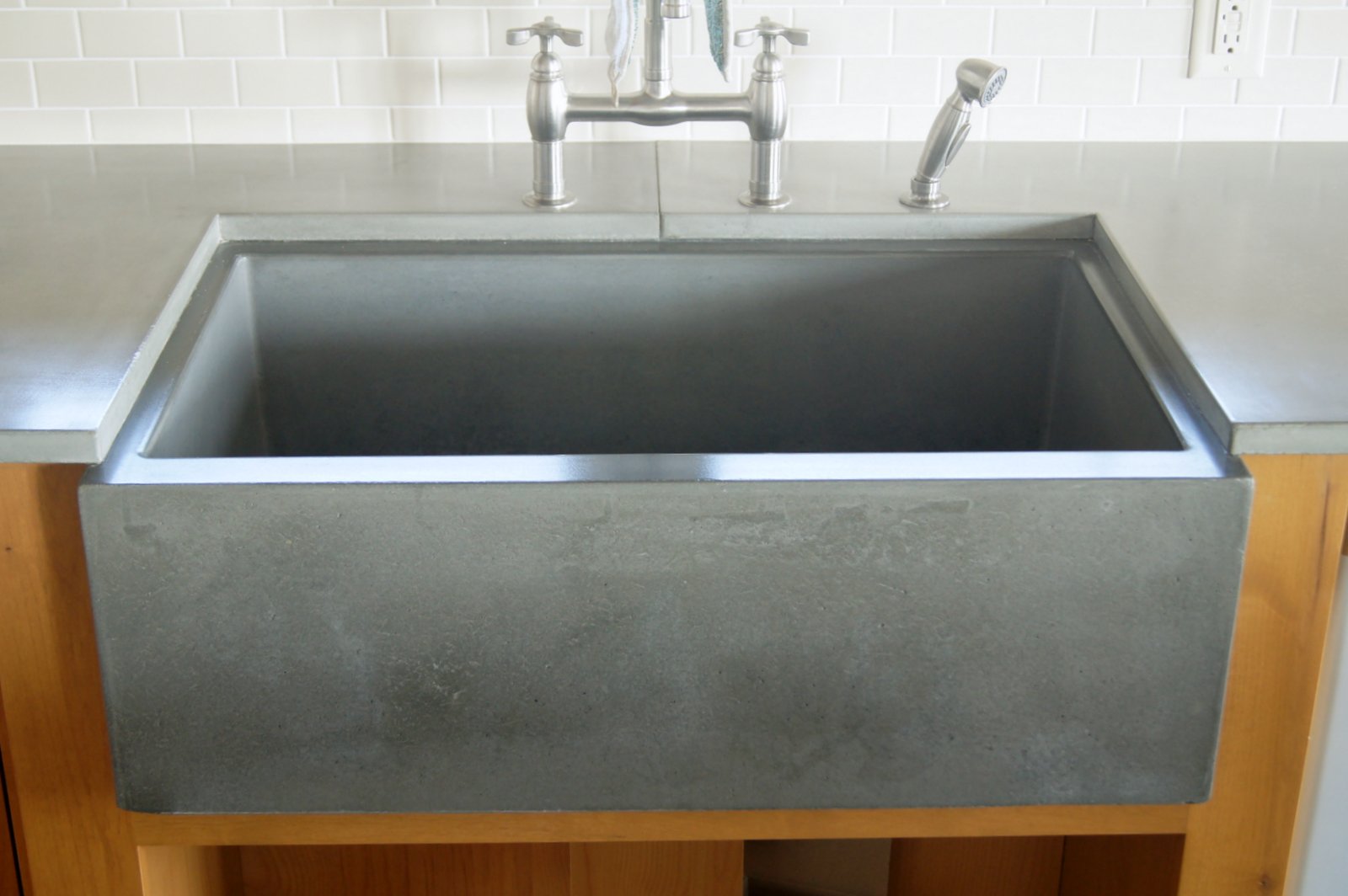 Artwatch Concrete farm sink