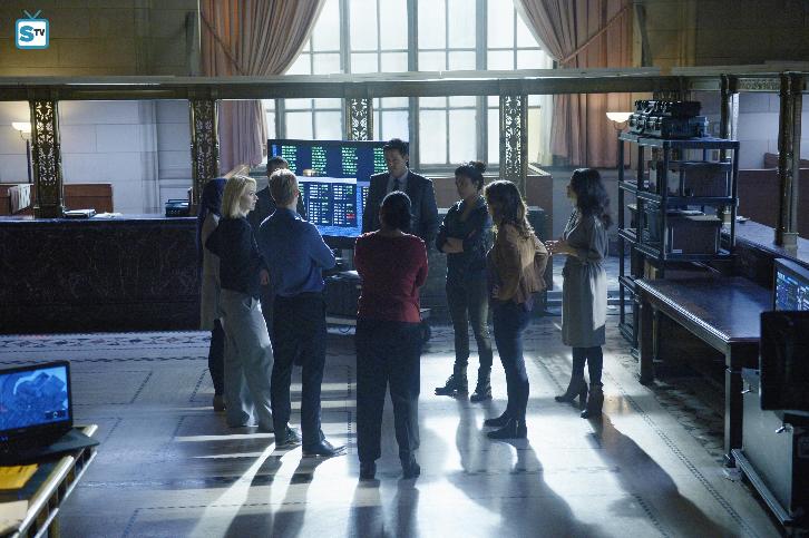Quantico - Quantico - Review, Theories, Final Guesses and Poll: "Who is the bomber?"