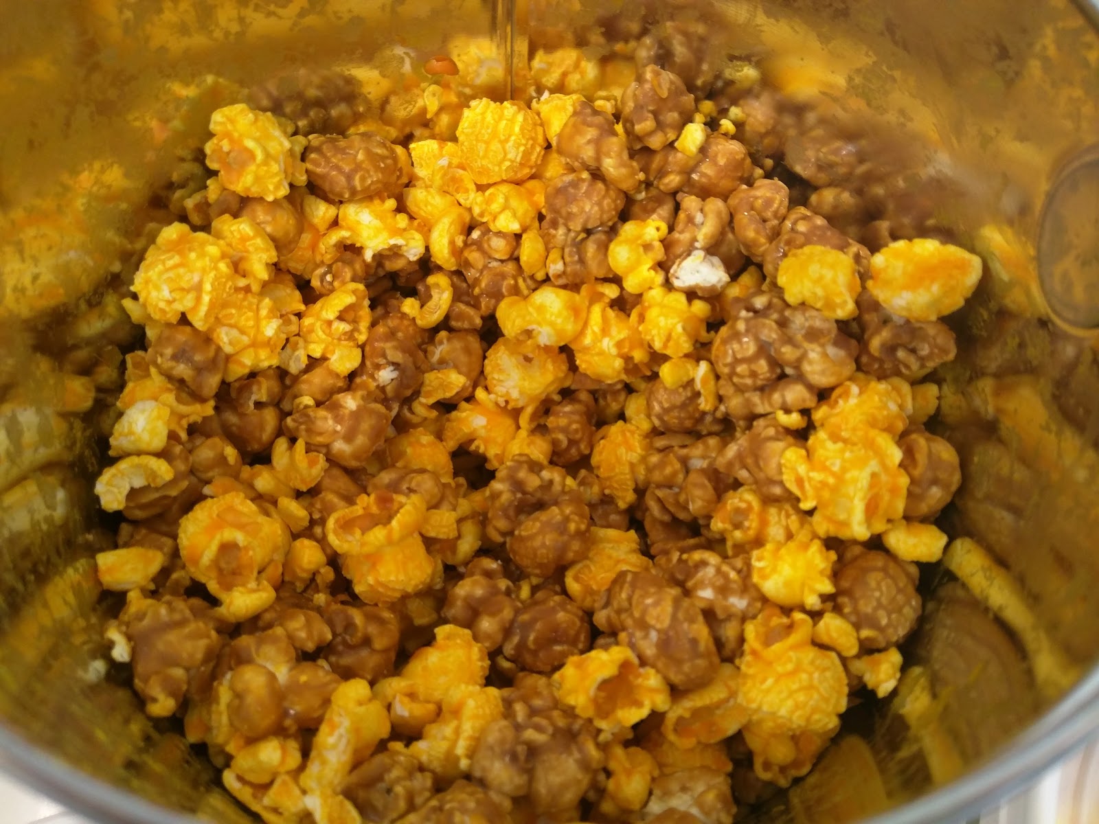 Garrett's Popcorn Julie's Dining Club