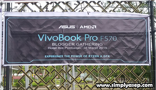 SPANDUK : ASUS memang sering mengadakan road show di kota Pontianak setiap kali ada produk terbaru termasuk produk VivoBook Pro F570 yang digelar di Hotel IBIS Pontianak Sabtu (16/3) lalu.  Foto Asep Haryono
