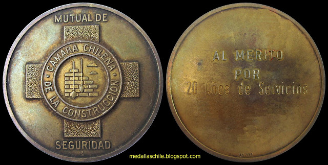 Medalla Mutual de Seguridad Camara chilena de la construcción