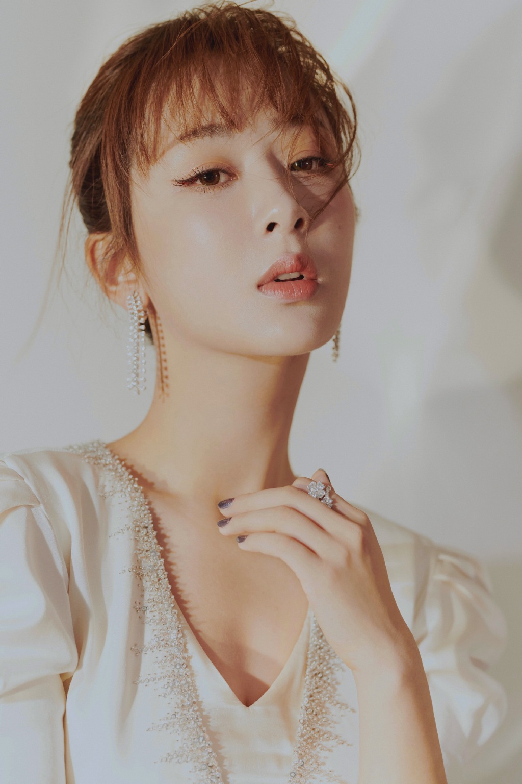 Yang Zi Responds To Plastic Surgery Speculations That Sprung After Her