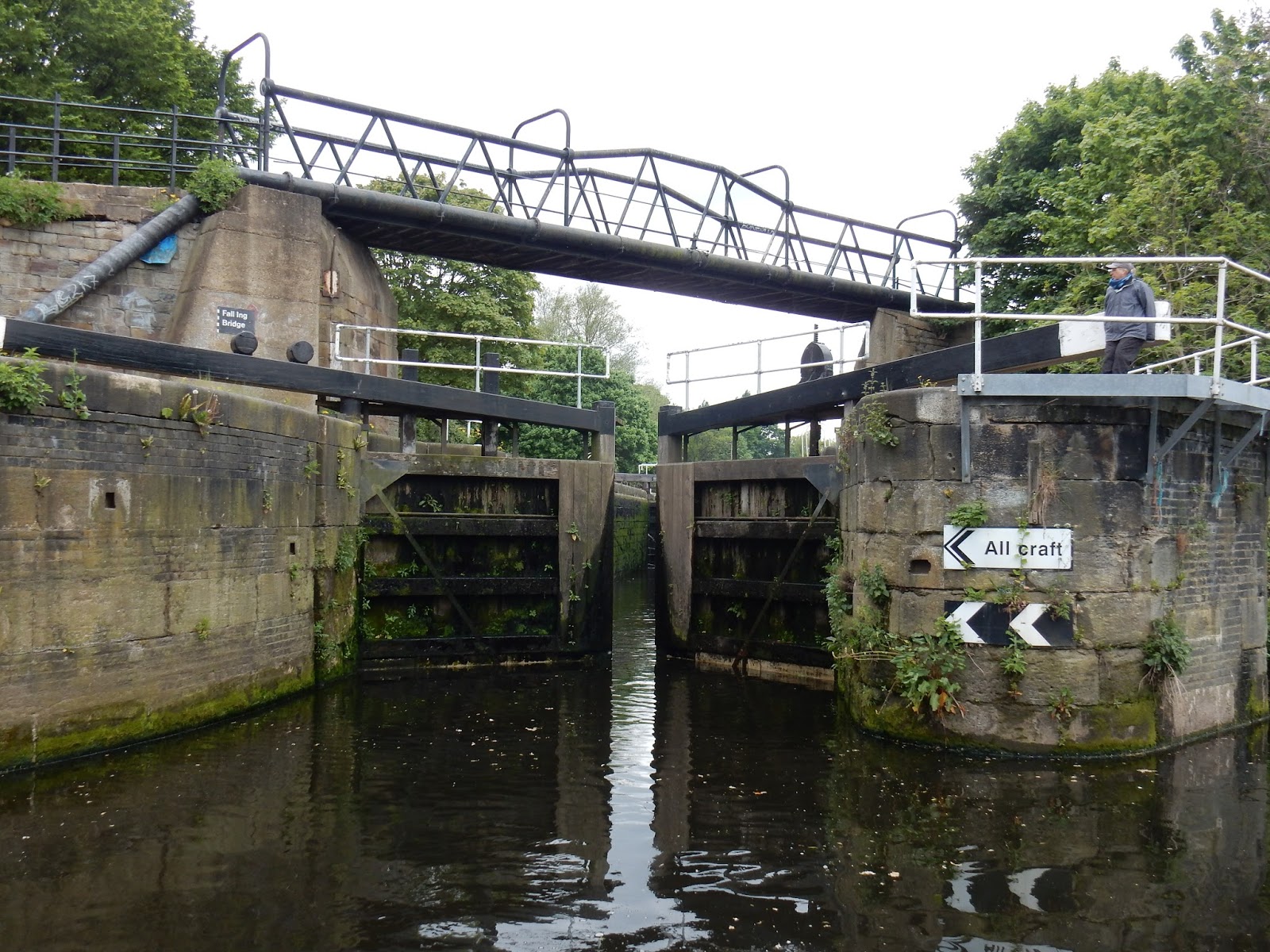 NB Holderness May 2017, by bridge and lock. Part 2.