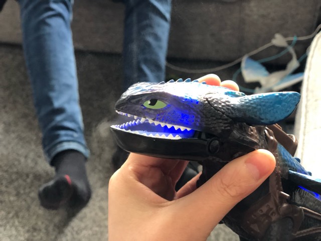 toothless smoke breathing dragon