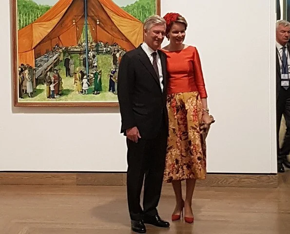 King Philippe and Queen Mathilde of Belgium visited the Canadian War Museum in Ottawa. Queen Mathilde wore Natan blouse and Natan floral skirt