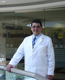 Neurólogo y Neurocirujano. Dr. Luis Felipe Gordillo Domínguez.