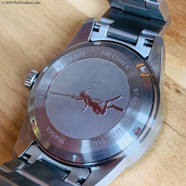 Traska Freediver, Version 2, case back