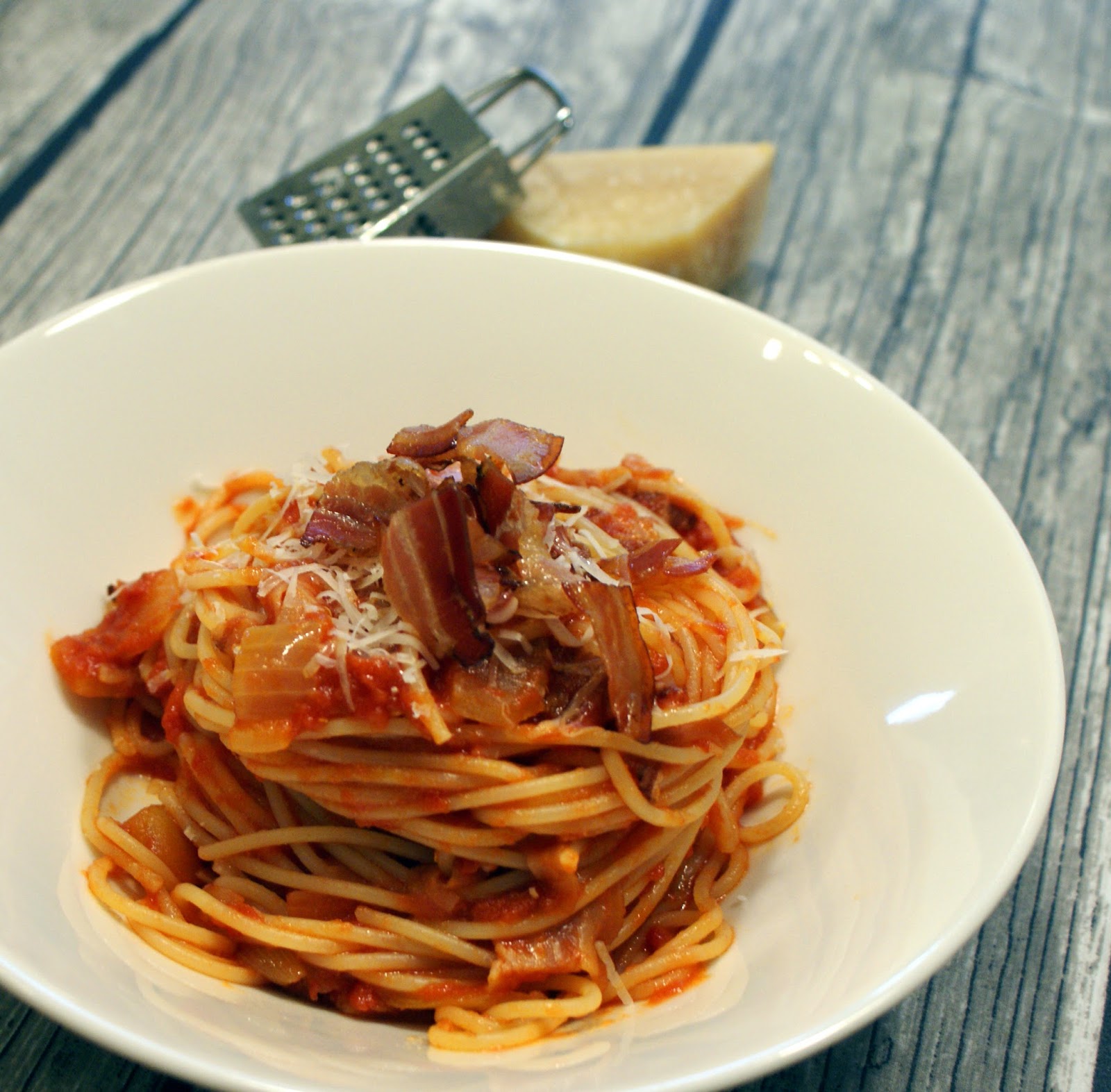Keittotaiteilua: Spaghetti all&amp;#39;Amatriciana