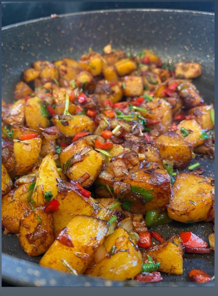 Stir Fry Potatoes (Simple)