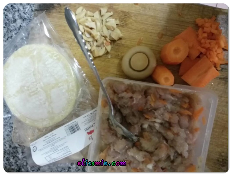 Chicken And Shrimp Siu Mai Steamed Chinese Dumpling