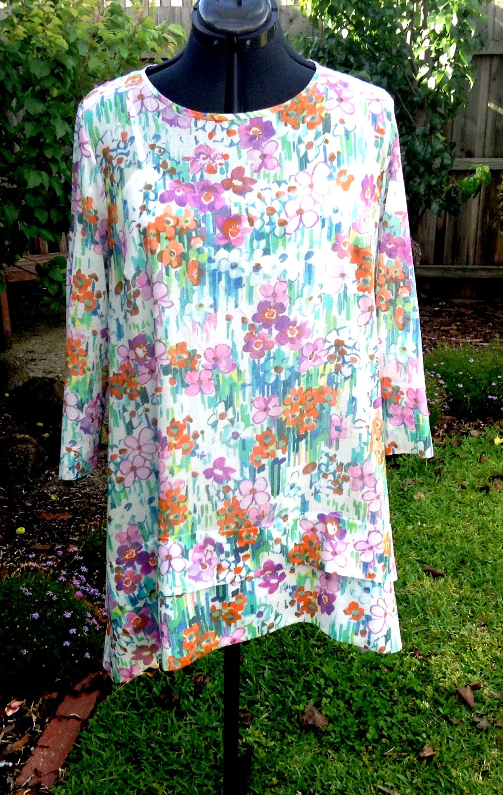 sew and read: The Daisy Designer Tunic by Stylearc