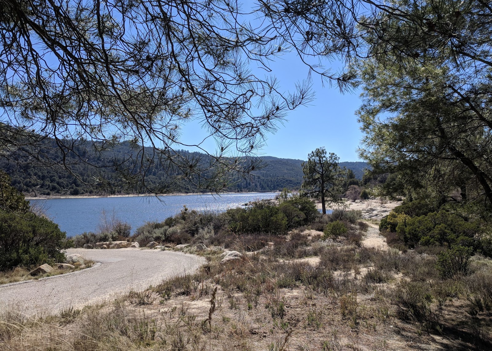 Eden By The Bay Lake Hemet on the PalmstoPines Highway
