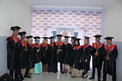 Contoh Kata Sambuatan Buat Wisudawan/I - Munaz Bagus