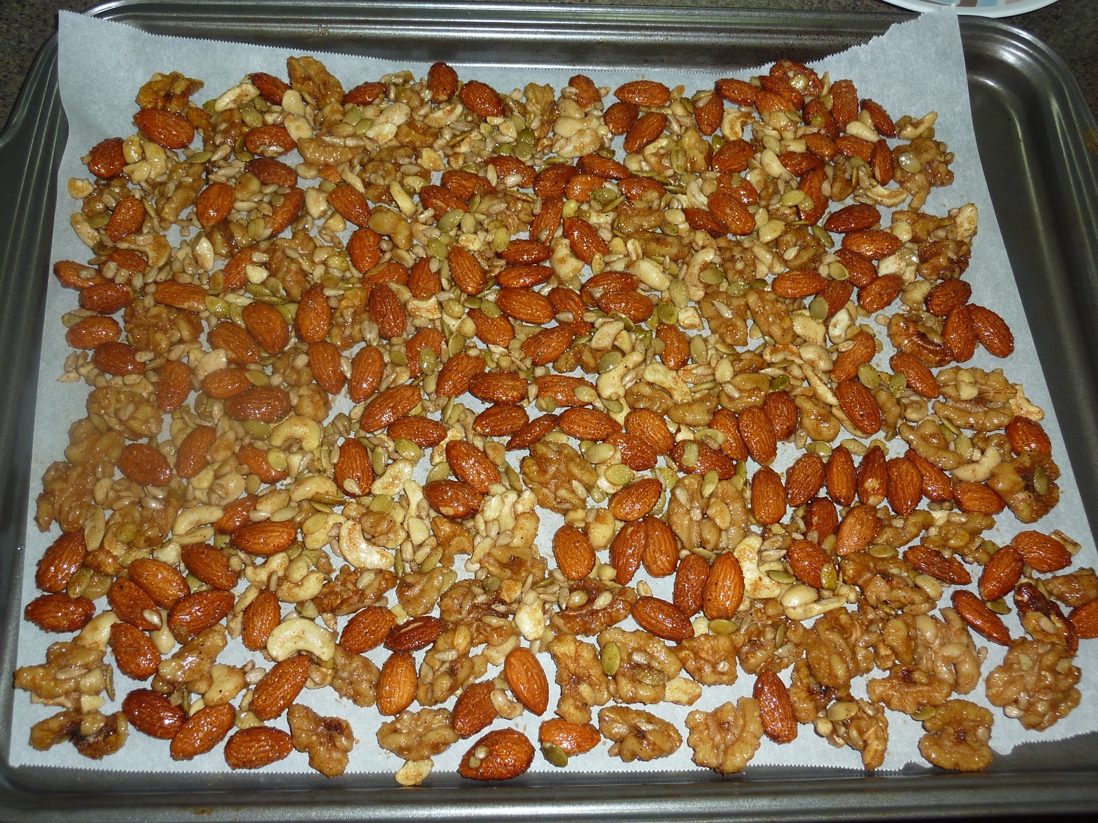 Aaha Oho Spiced Candied Nut Clusters