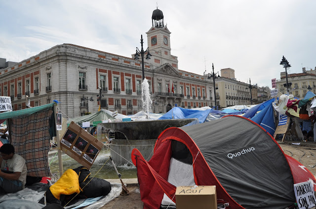 Acampada-dignidad_Abuelohara-acampada-15M