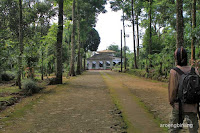 makam syekh maulana maghribi batang
