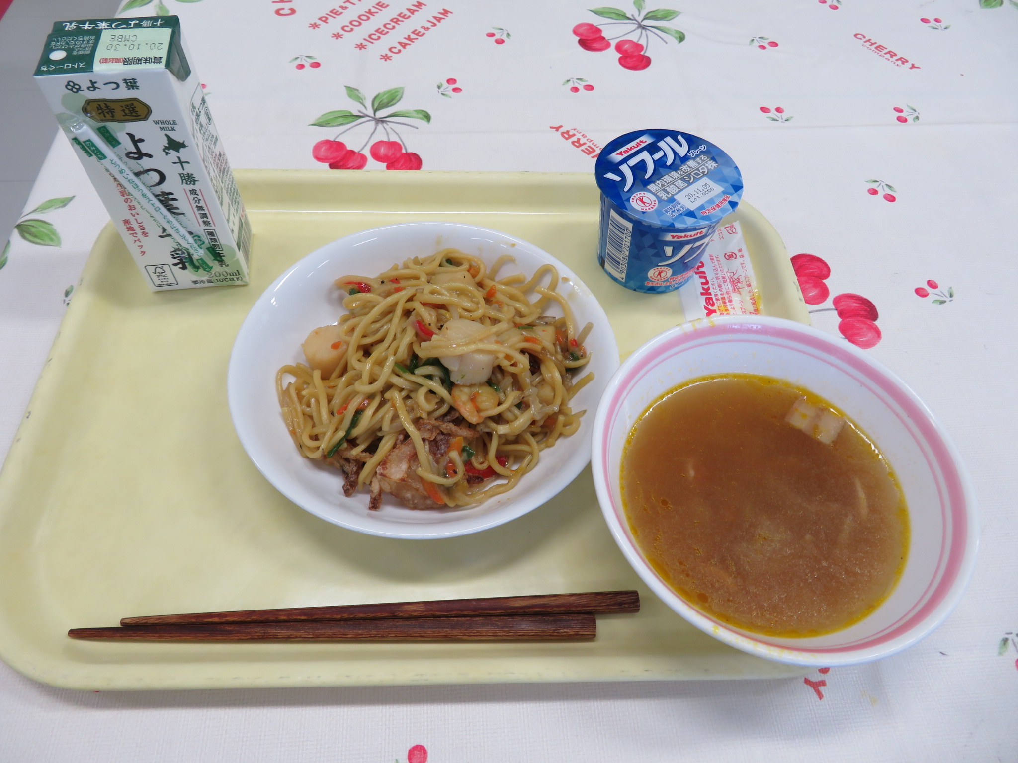 高栄小学校ブログ 北見特産給食 10月19日(月）