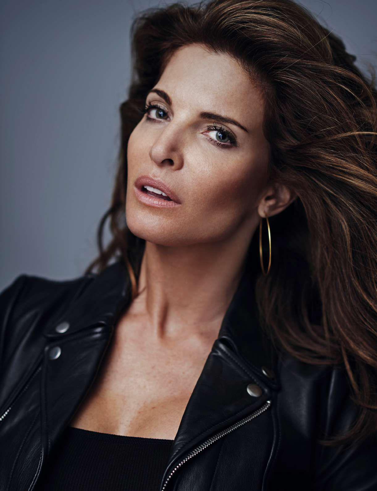 Stephanie Seymour in Elle Spain October 2016 by Gilles Bensimon