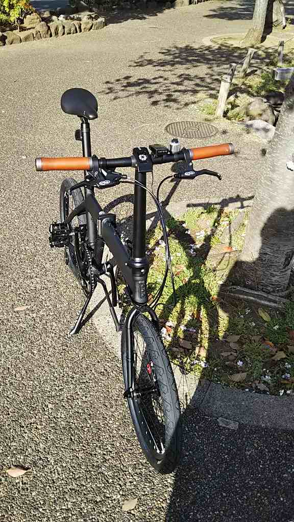 新作人気モデル 色：128 THEODORE GRIP Black 自転車 イタリア本革 グリップ 自転車用パーツ