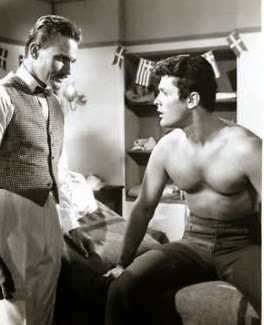 NYSocBoy's Beefcake and Bonding: It Happened in Athens: The End of