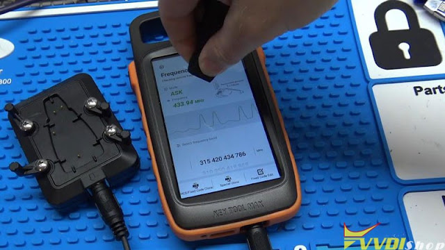 Renew Dodge Fobik with Xhorse Key Tool Max 7