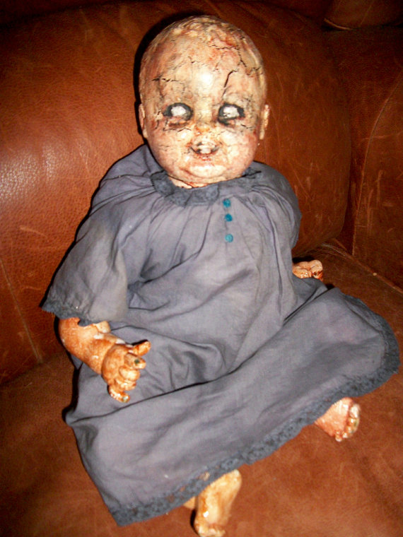 women bed room ideas crimson