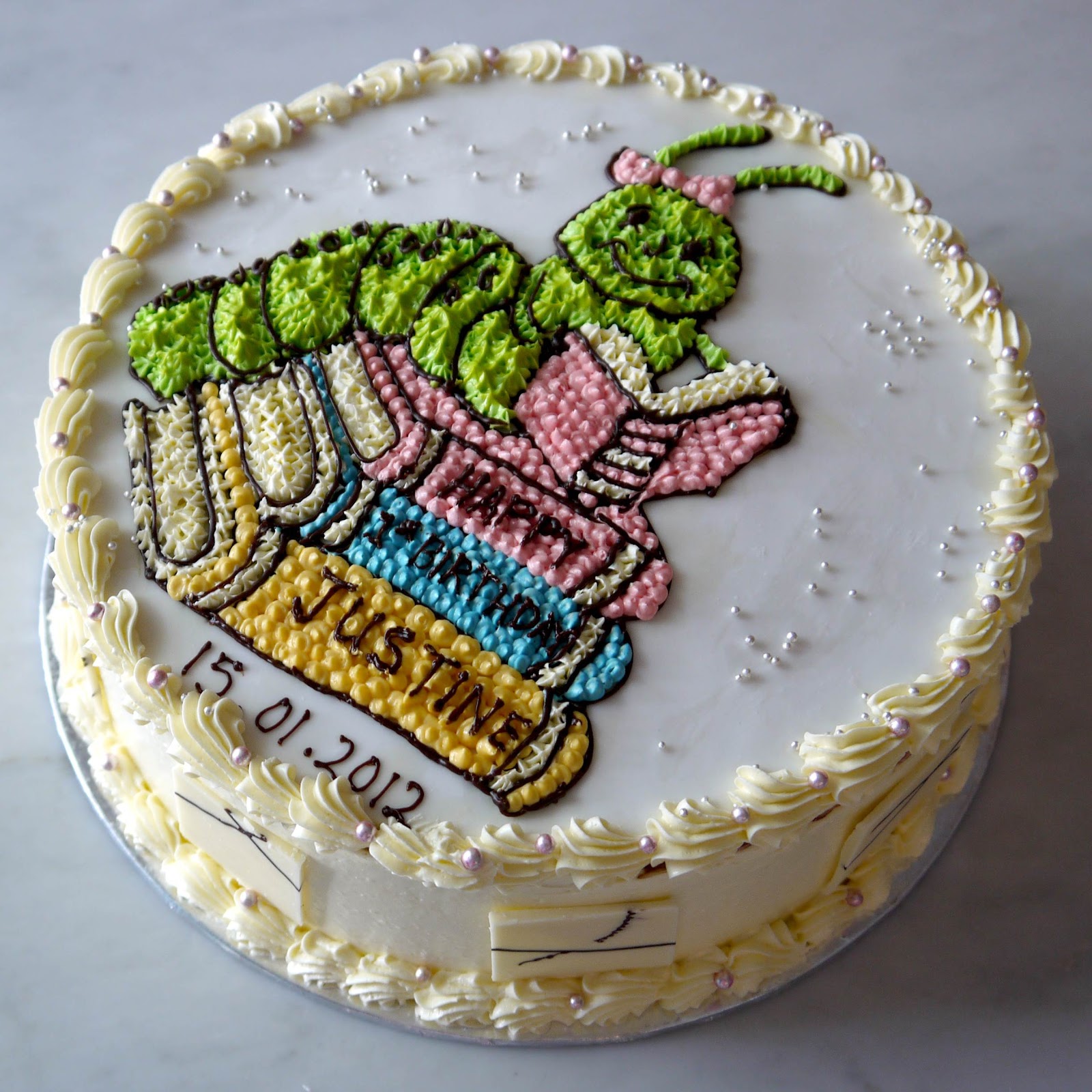 Sweet Indulgence Kuching: Bookworm Birthday Cake