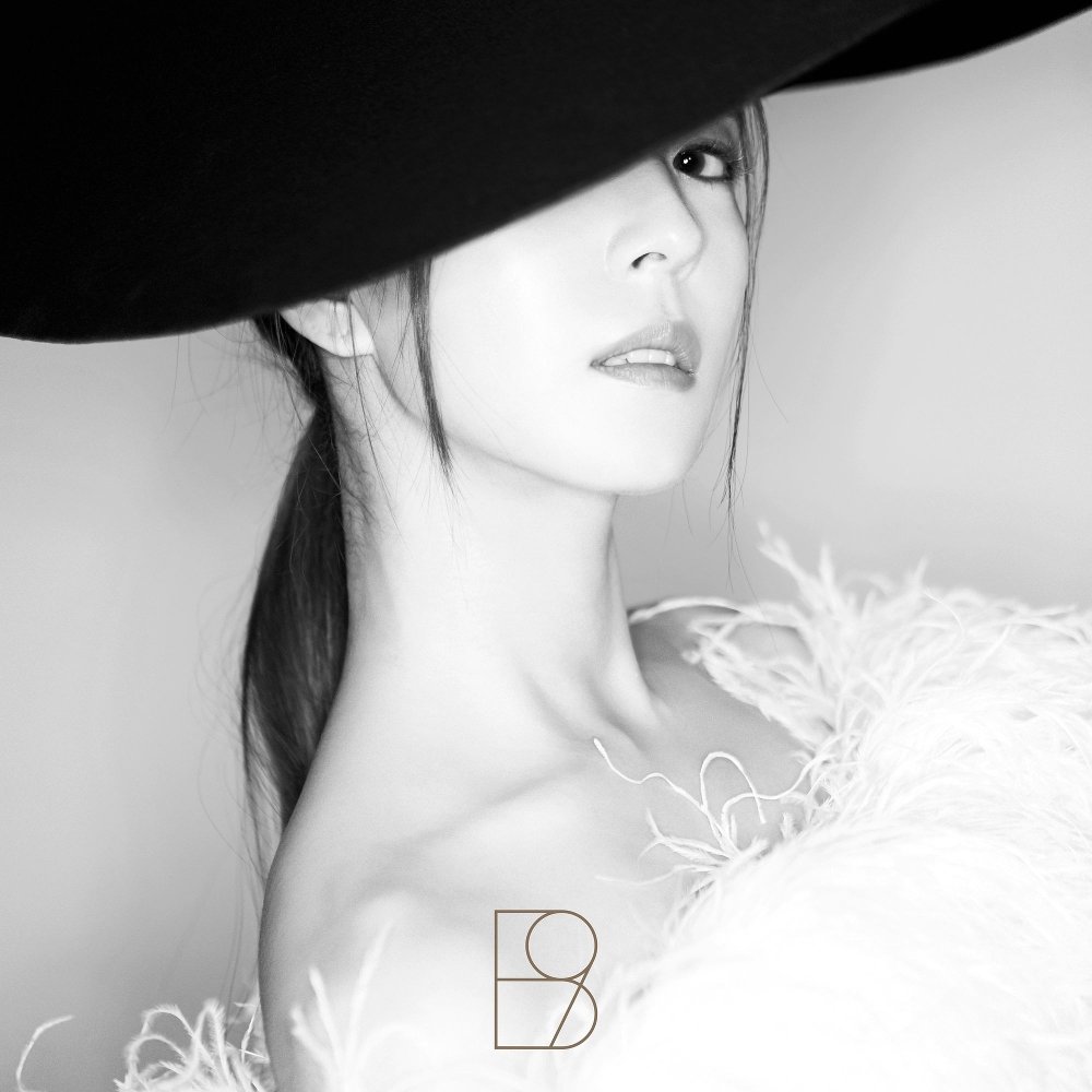 BoA – WOMAN – The 9th Album
