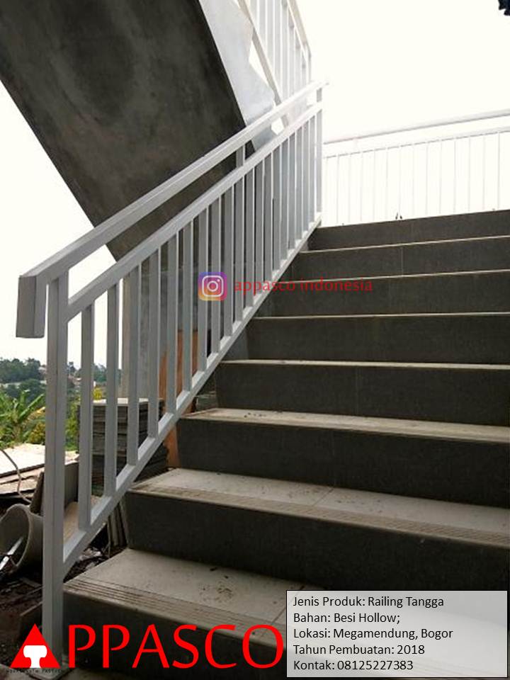 Railing Tangga Minimalis Besi Hollow di Megamendung