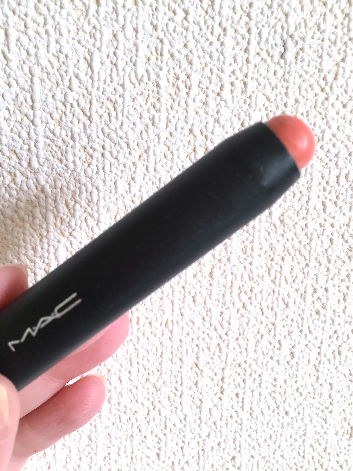 Mac revved up lip pencil reviews Mac revved up lip pencil reviews