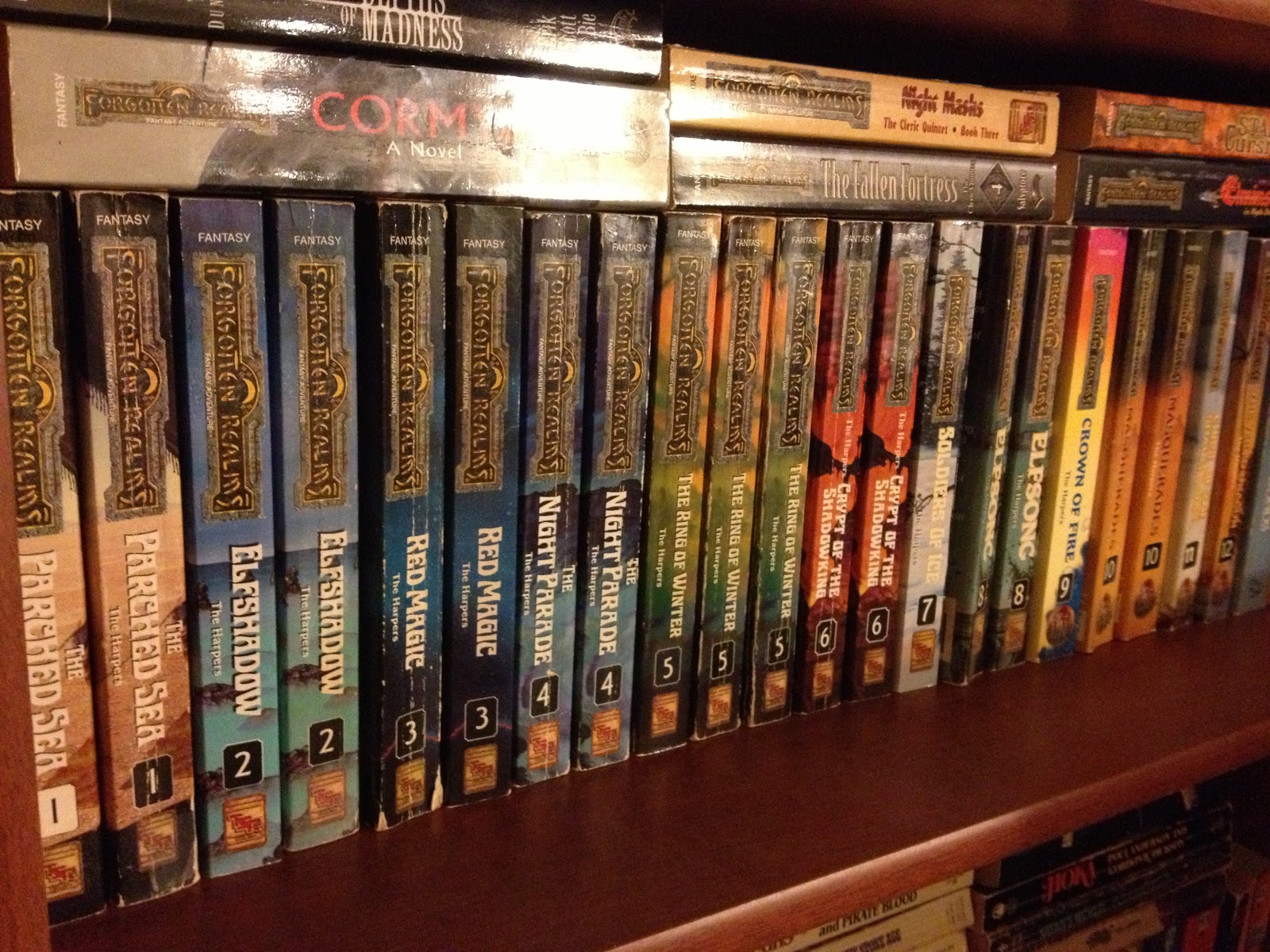 Книга гиннесса геймер. 4 игровых книг. 4 игровых книг. 4 игровых книг. Forgotten realms books.