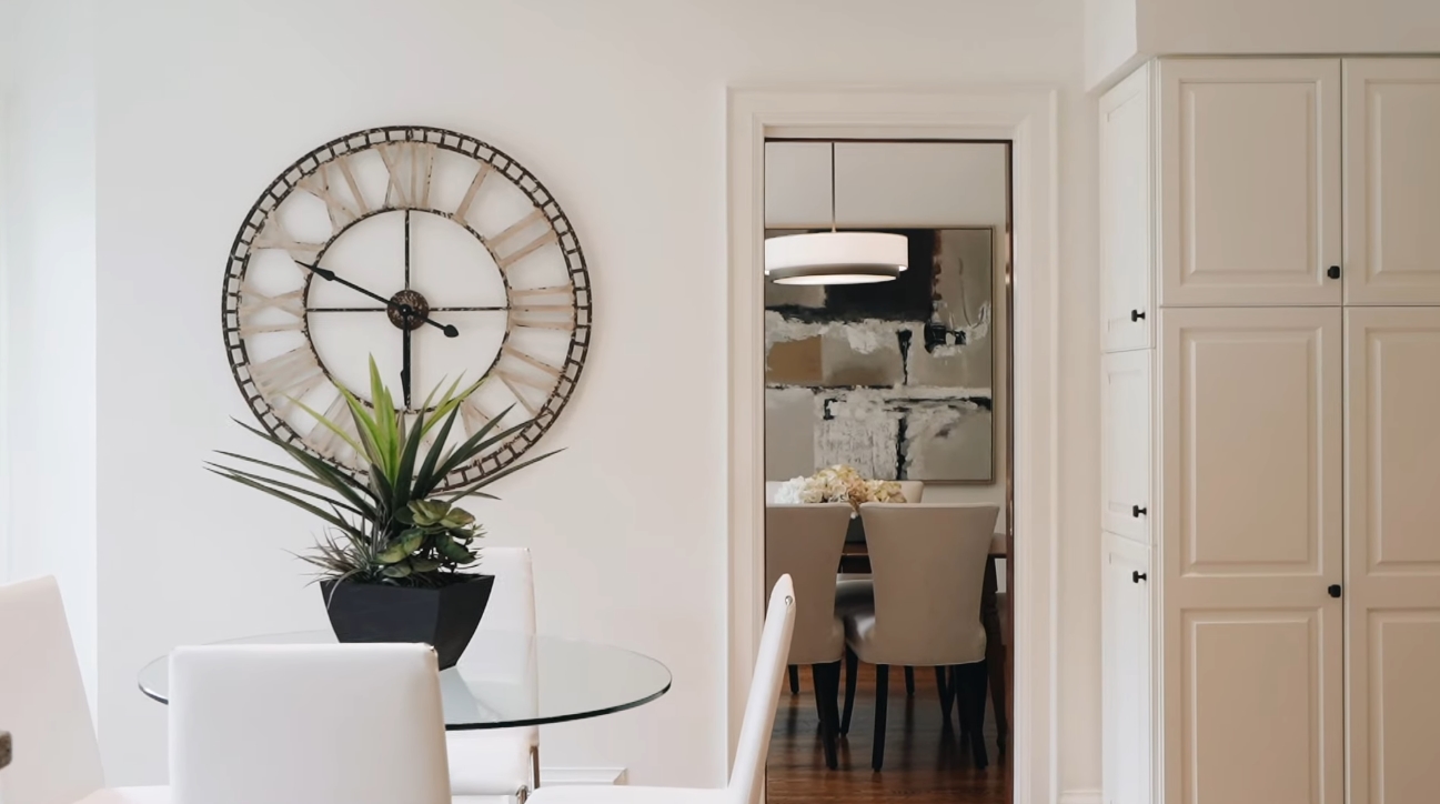 16 Photos vs. 40 Elsfield Rd, Toronto vs. Home Interior Design Tour