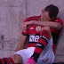 Exame confirma lesão em Renê e lateral vira desfalque para o Flamengo