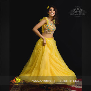 ladies designer boutique