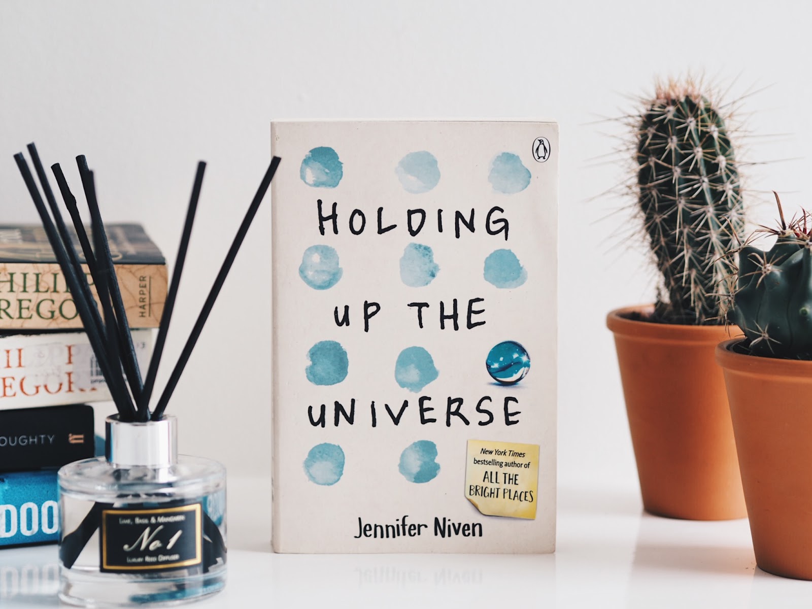 Holding Up The Universe - Jennifer Niven Holding Up The Universe - Jennifer Niven