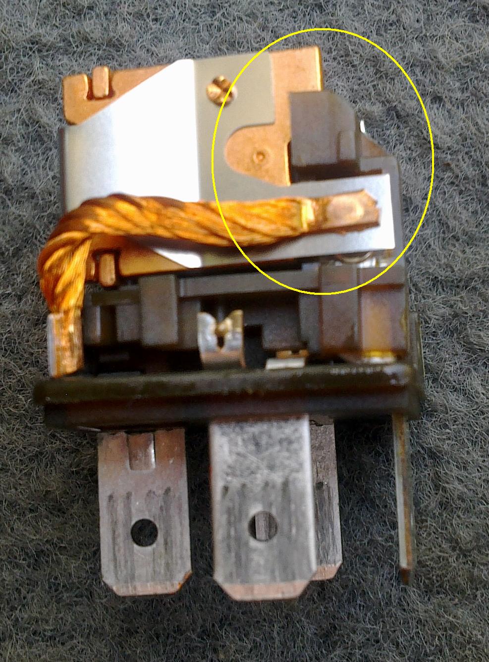 RANGE ROVER WORLD: Fuse box info and relays, new update ... fuse box closed 