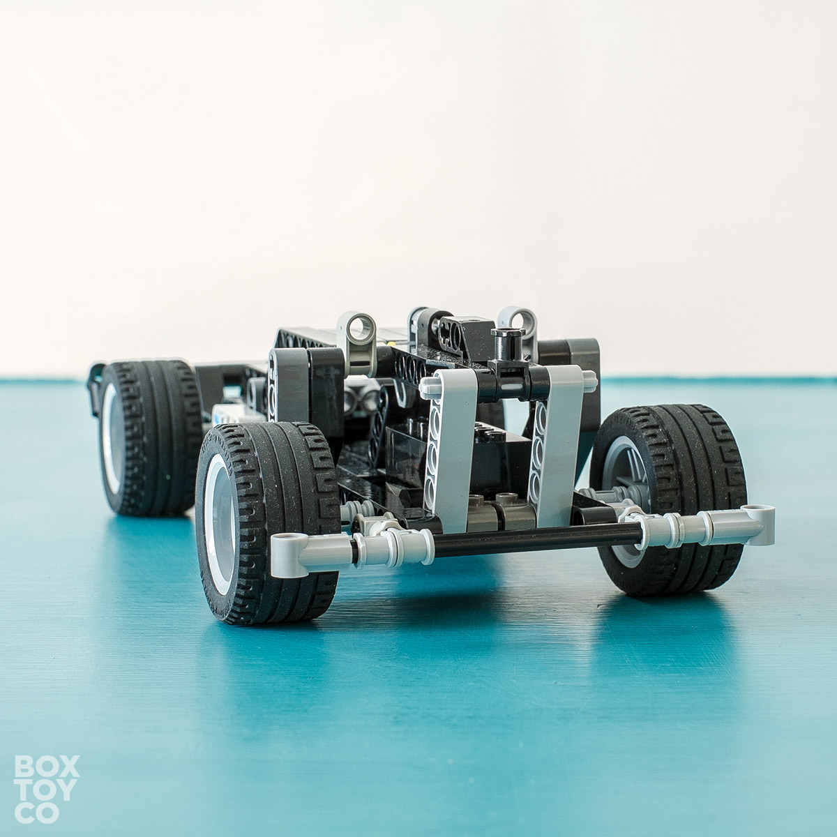 Building LEGO® Technic pullback cars BoxToy.Co