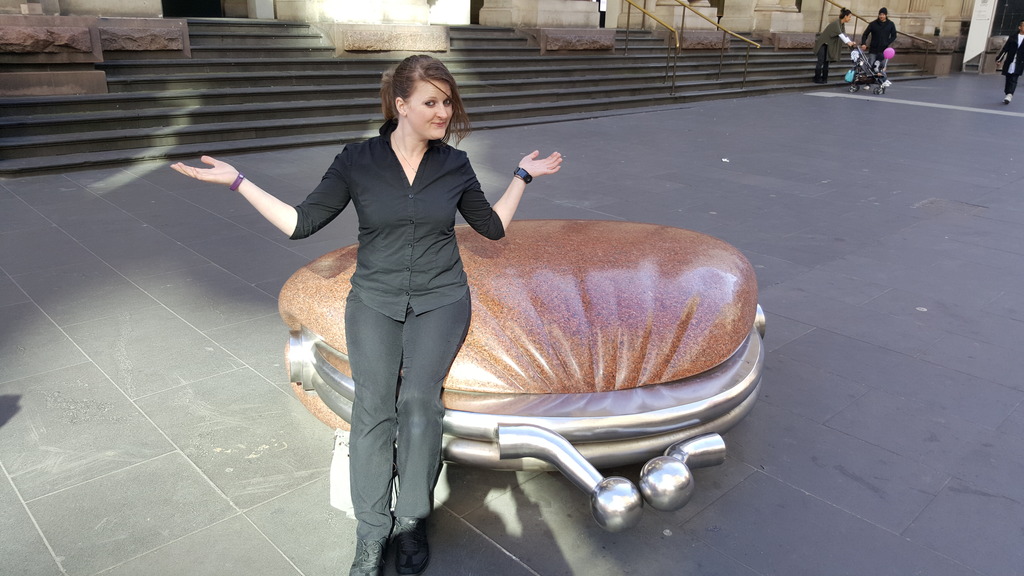 Melbourne CBD BIG Public Purse