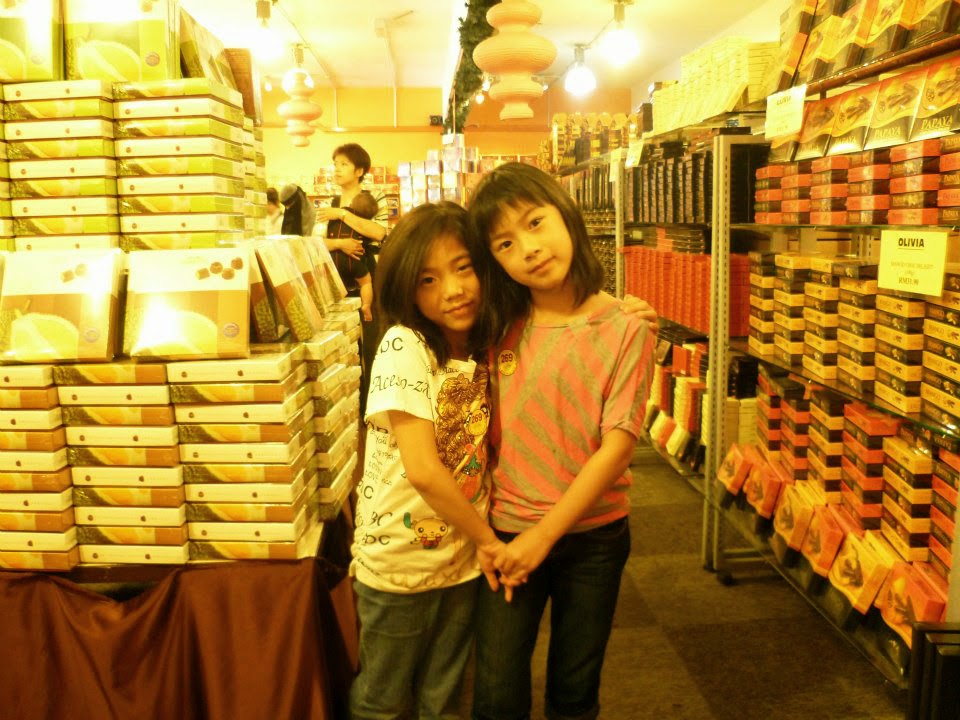 Camera Memories Beryls Chocolate Kingdom ( Malaysia )