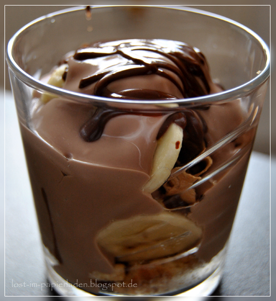 Lost im Papierladen: Keks-Banane-Erdnussbutter-Schoko-Nuss-Creme-Dessert Lost im Papierladen: Keks-Banane-Erdnussbutter-Schoko-Nuss-Creme-Dessert