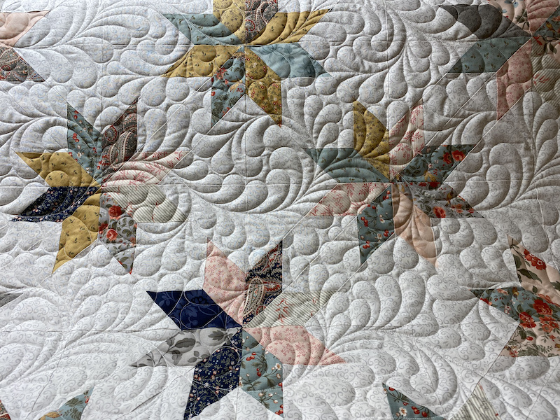Rebecca Grace Quilting: Featherlicious Quilting on a Hunter Star Quilt ...