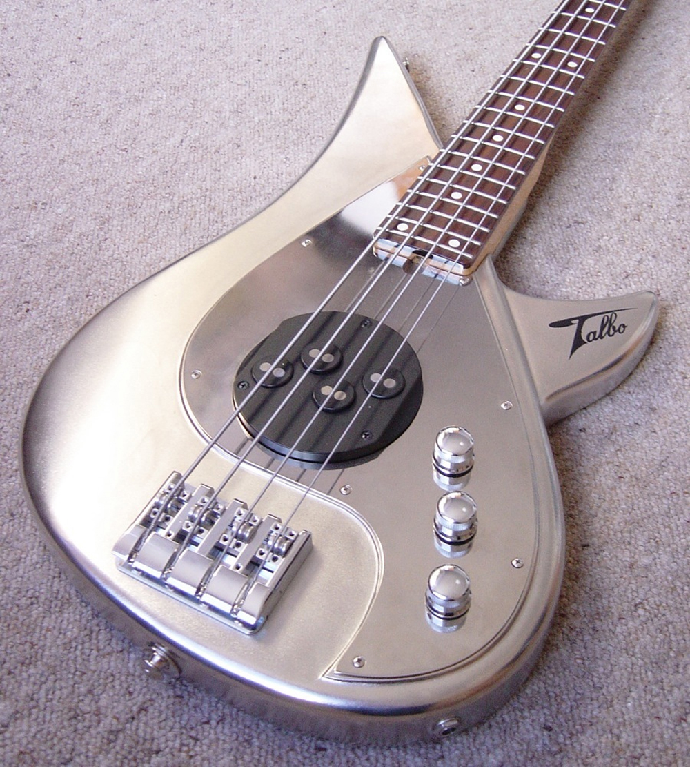david_in_barcelona_+Tokai_Talbo_bass_pickups.jpg david_in_barcelona_+Tokai_Talbo_bass_pickups.jpg