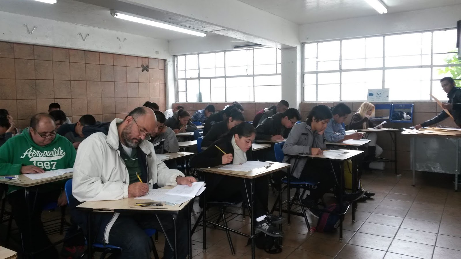 Educación BC ES PREPARATORIA ABIERTA UNA OPCIÓN FLEXIBLE PARA CONTINUAR CON ESTUDIOS Educación BC ES PREPARATORIA ABIERTA UNA OPCIÓN FLEXIBLE PARA CONTINUAR CON ESTUDIOS