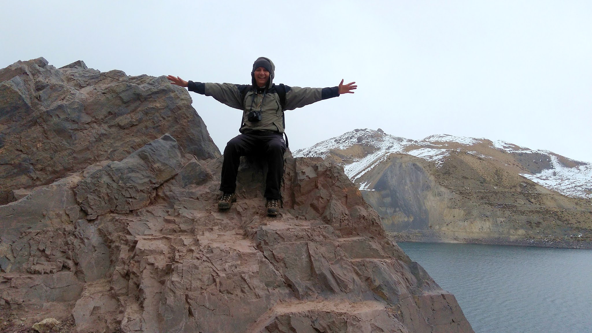 Perambulando na Trilha CAJÓN DEL MAIPO NO INVERNO / CHILE