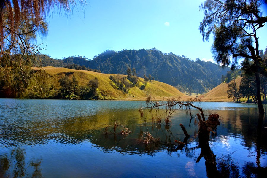 Beautiful Trip Danau Ranu Kumbolo Gunung  Semeru  Buka Mata