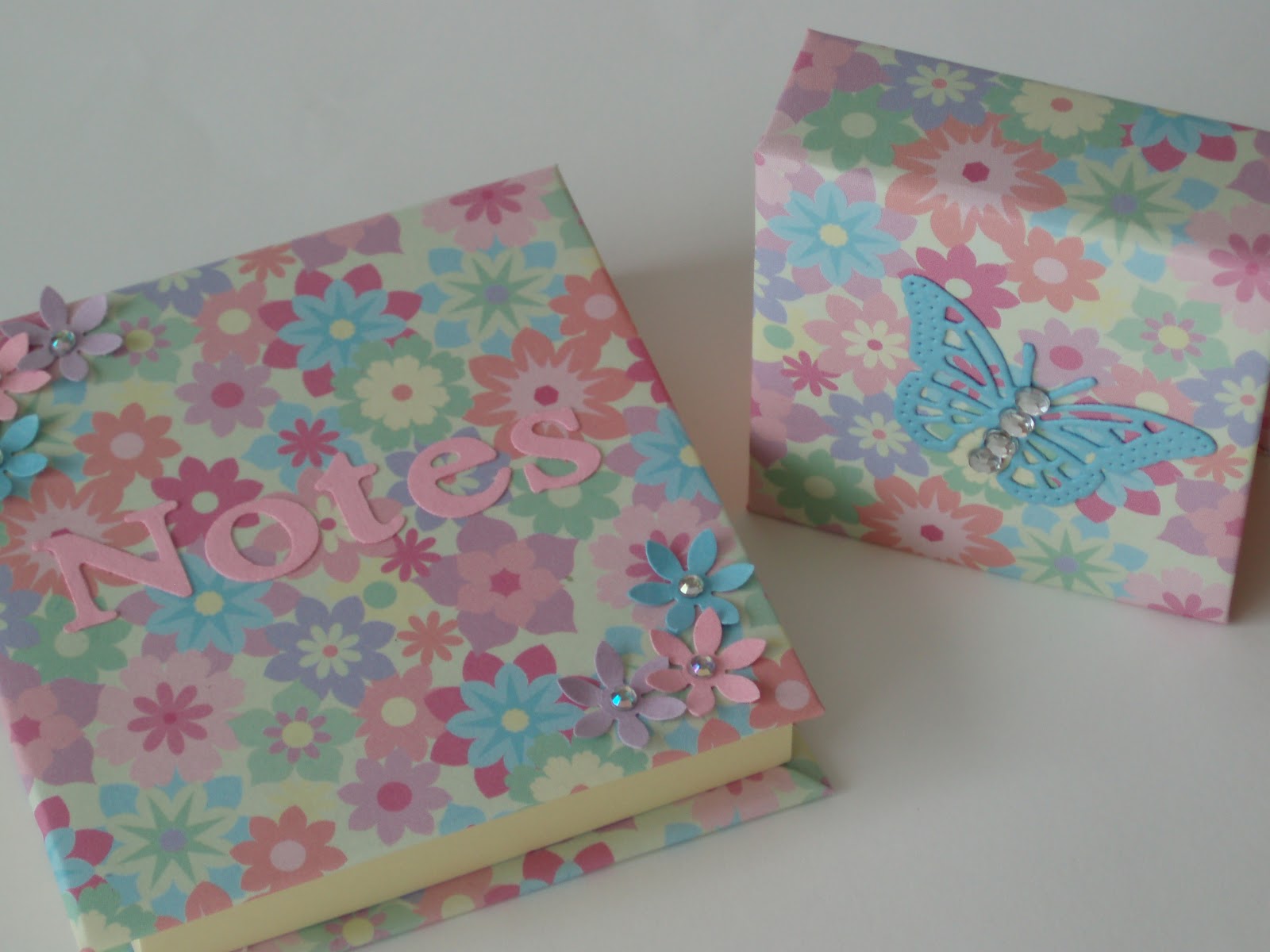 Krafty Karen's Fantastic Place Post it note pad holders Blogtoberfest 8