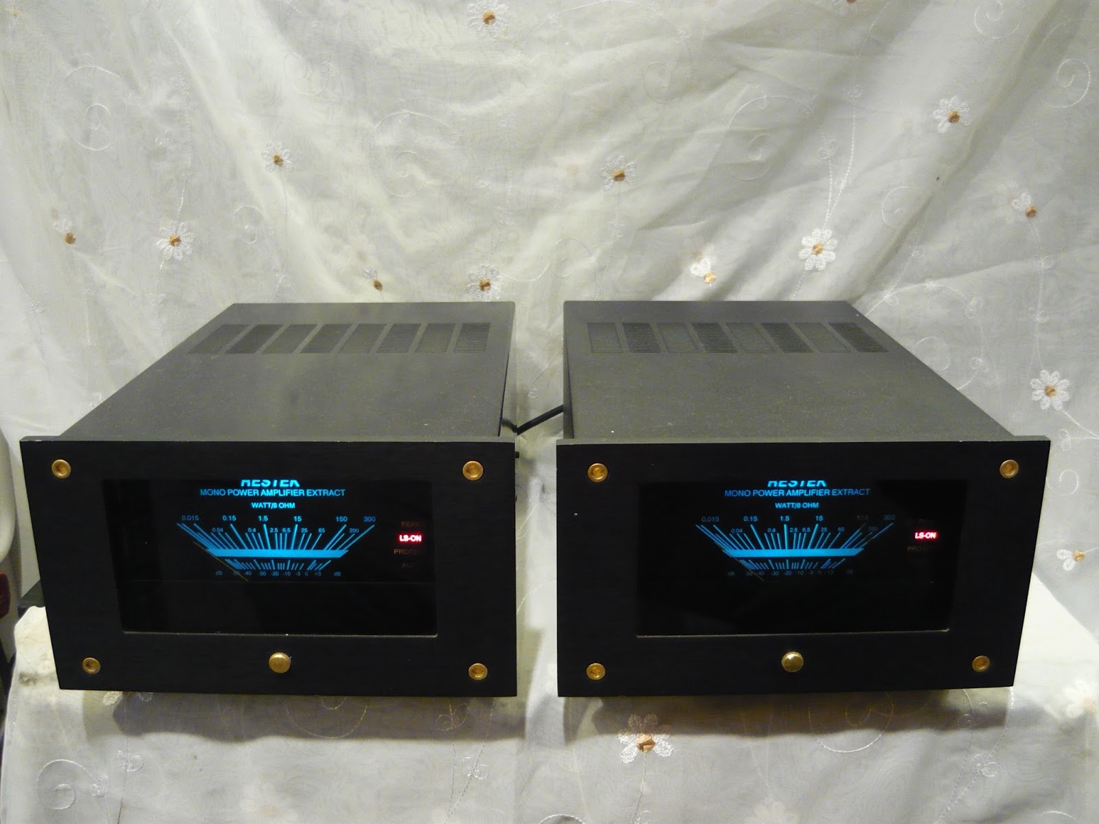 Symphony Audio 88: RESTEK MONOBLOCK POWER AMPLIFIER
